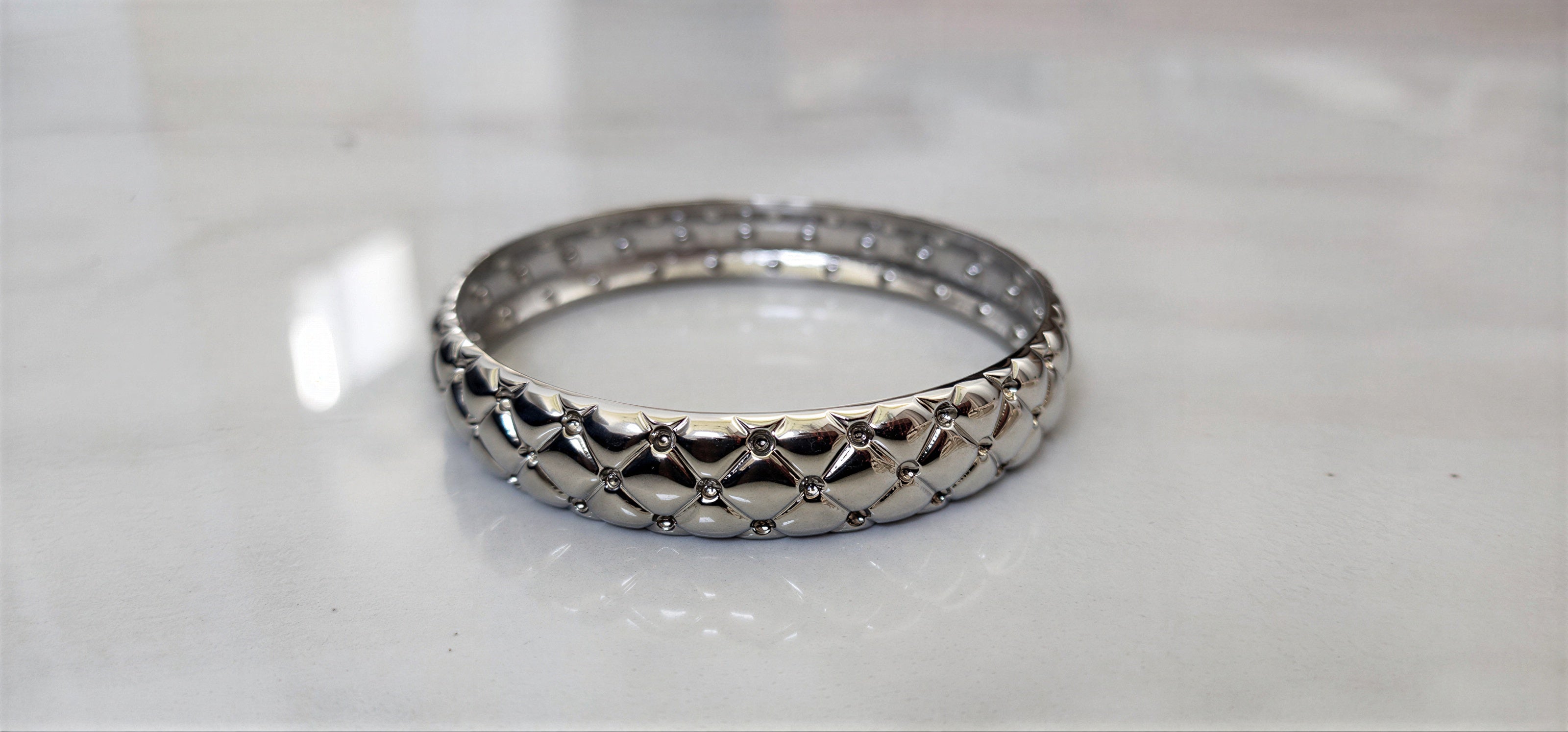 Quilted Silver Stainless Steel Bangle